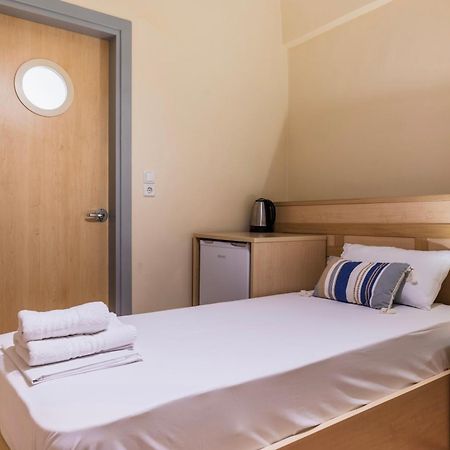 Fontana Luxury Rooms Мітіліні Екстер'єр фото