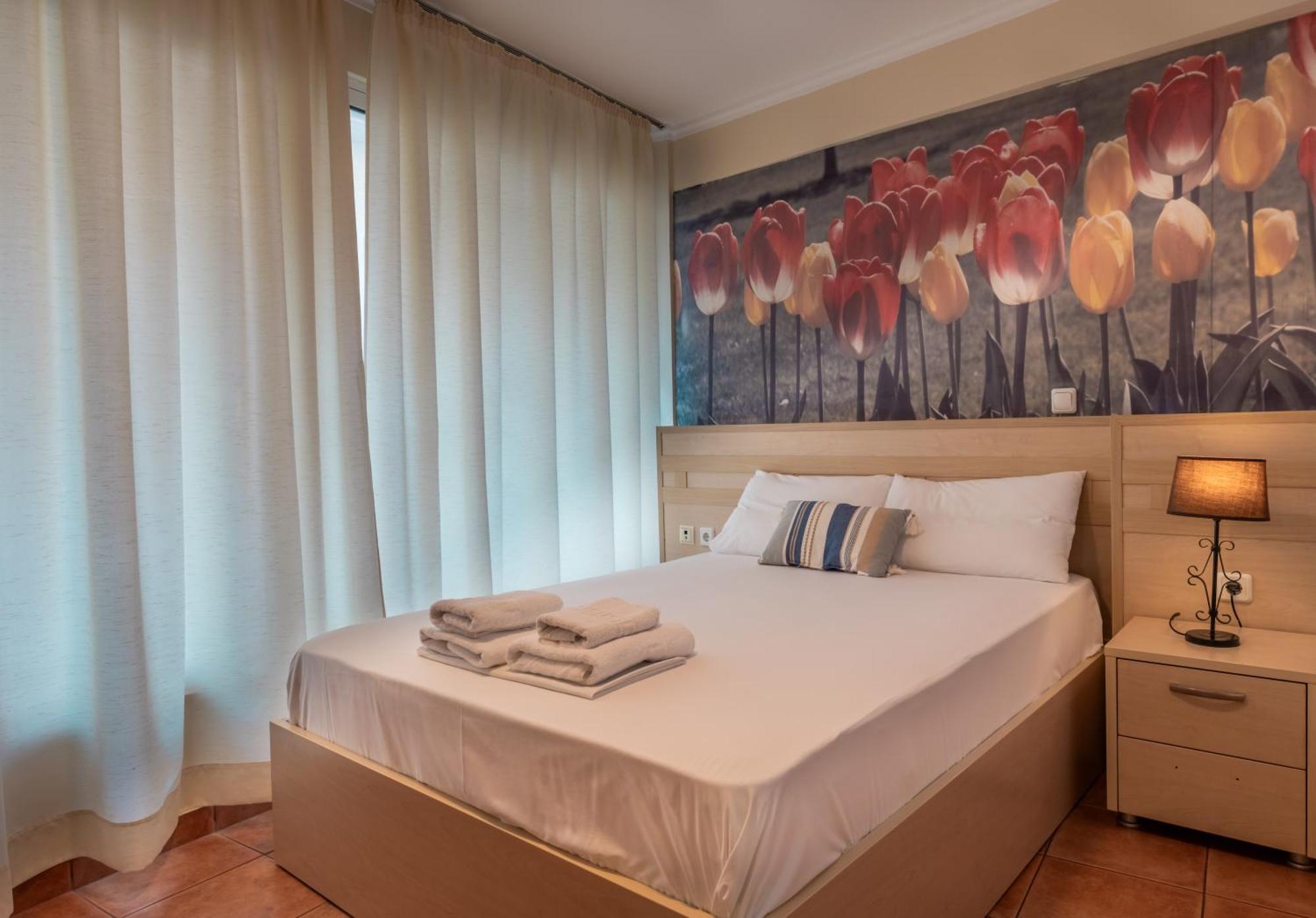 Fontana Luxury Rooms Мітіліні Екстер'єр фото